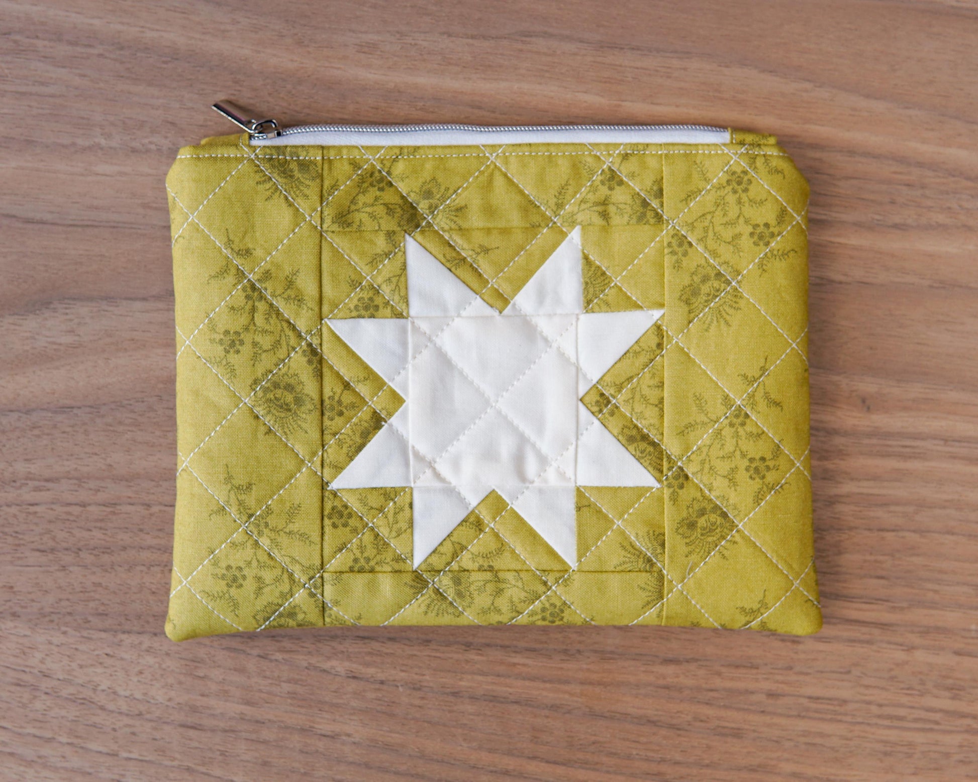 Sawtooth Star Quilted Zipper Pouch PDF Pattern